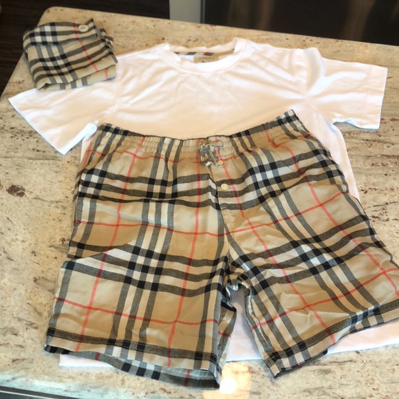 burberry shorts set
